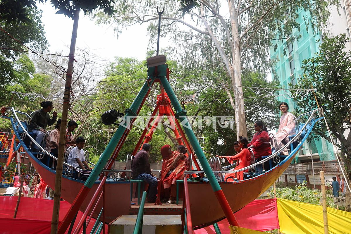 ঢাকা বিশ্ববিদ্যালয়